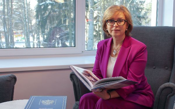 Директор Центра «Интеллект» поздравляет школьников и педагогов с Днём знаний Директор Центра «Интеллект» поздравляет школьников и педагогов с Днём знаний