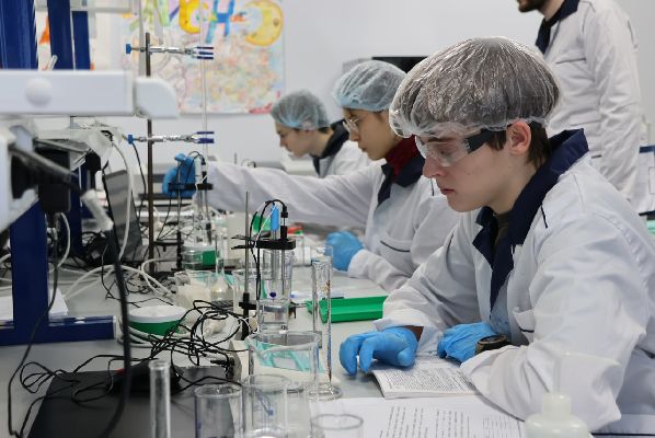 Итоги отборочных соревнований по компетенции Лабораторный химический анализ